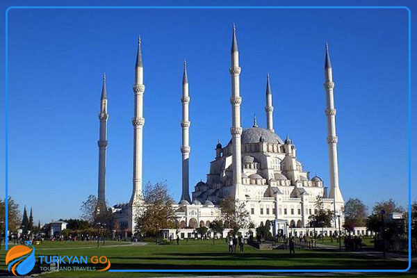 مسجد صابانجي المركزي - السياحة في تركيا